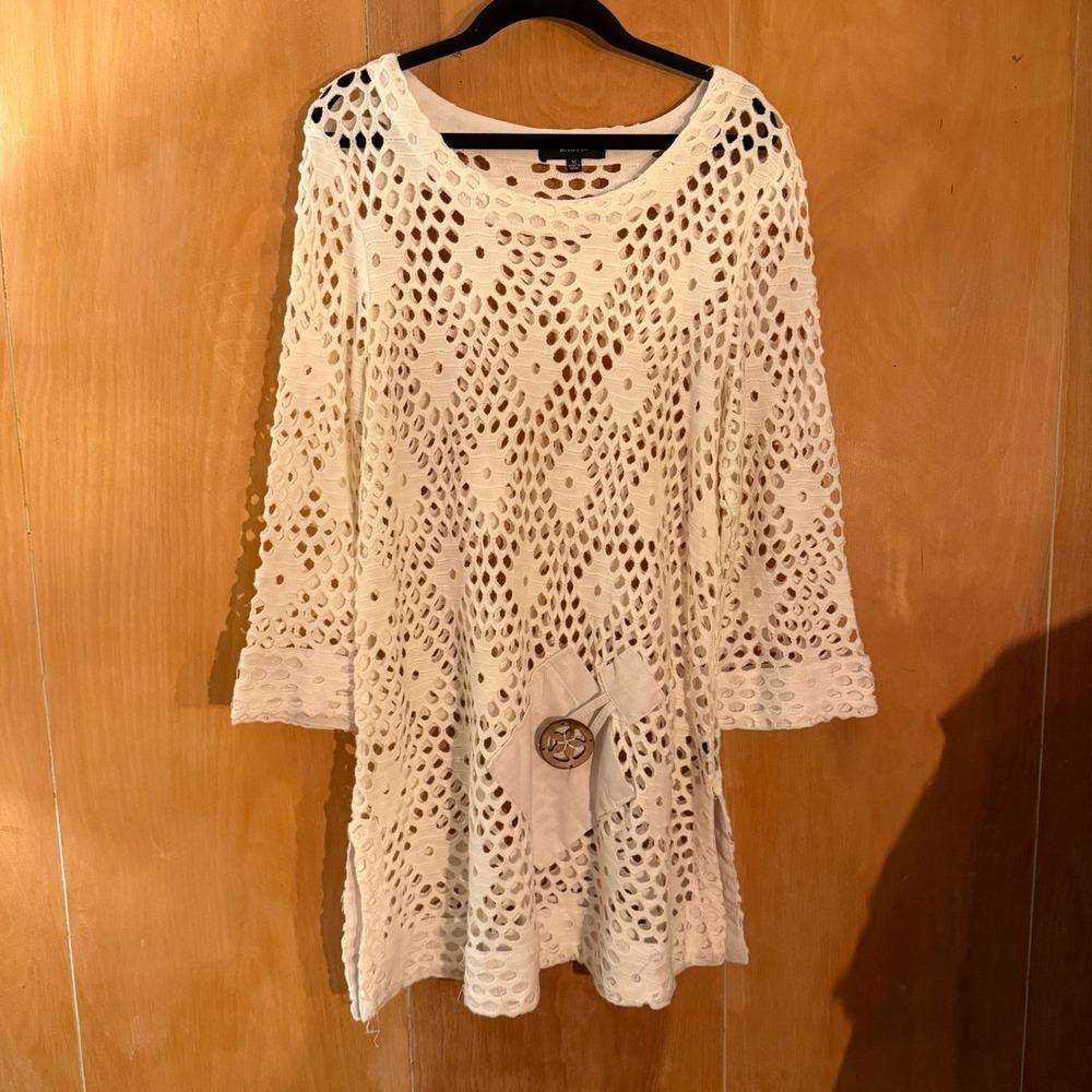 White Tunic Bell Sleeve‎ Boho Mini Dress Cover Up with Wood Button Medium